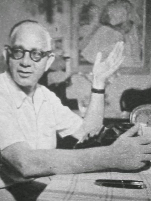 Ahmet Kutsi Tecer'i şiirleriyle anıyoruz