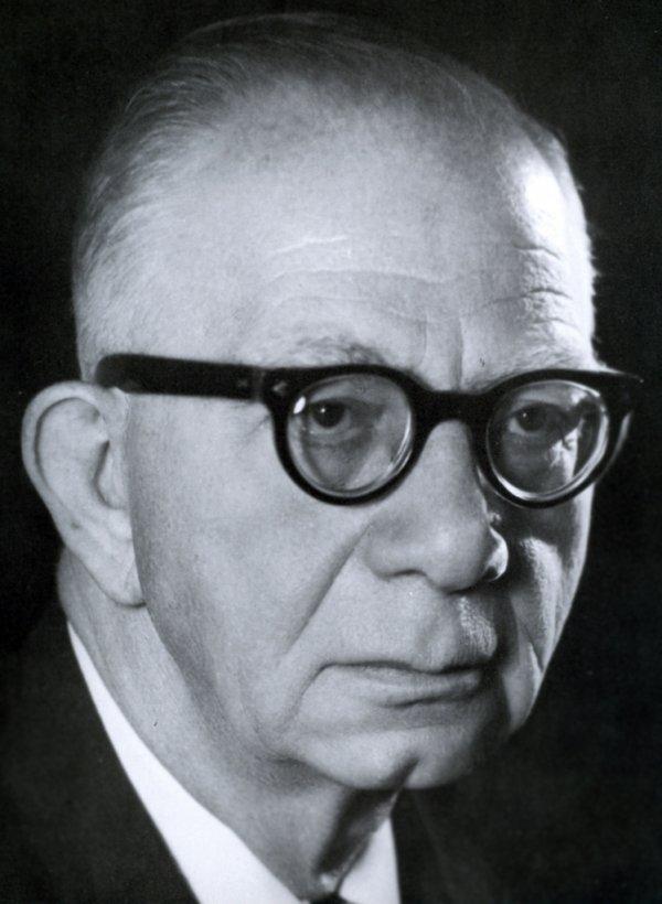 Ahmet Kutsi Tecer'i şiirleriyle anıyoruz