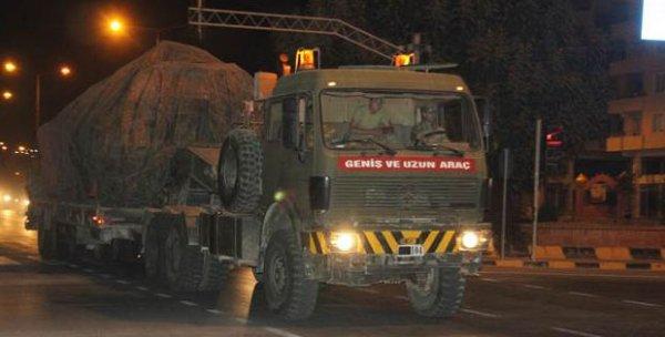 Münbiç'e obüs topları sevk edildi