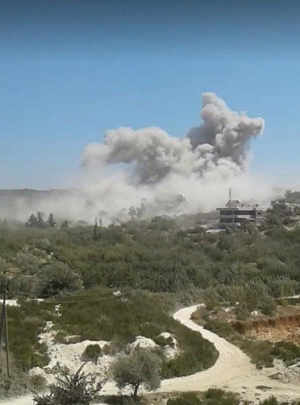 Rusya İdlib'e saldırı düzenledi