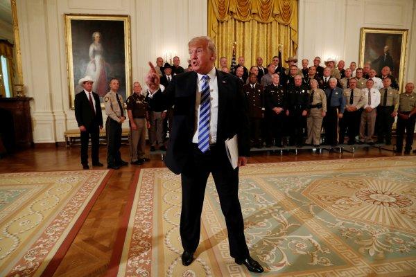 Trump Kanada'yı tehdit etti