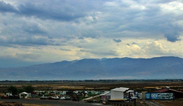 Munzur Dağı zirvelerine kar yağdı