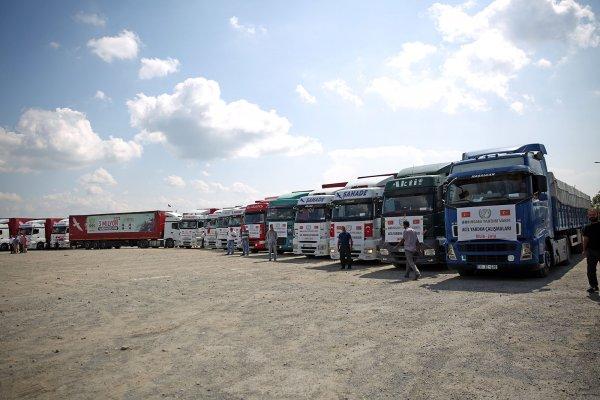 Yardım tırları İdlib için yola çıktı