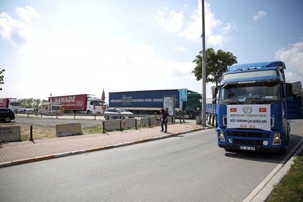Yardım tırları İdlib için yola çıktı