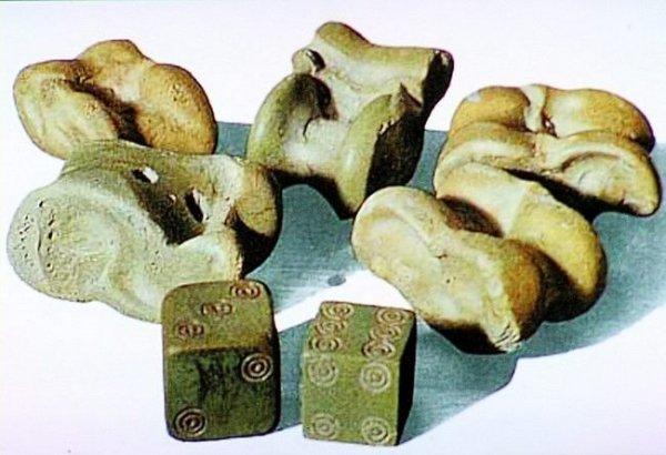 Antik çağda çocuk oyunları ve oyuncaklar