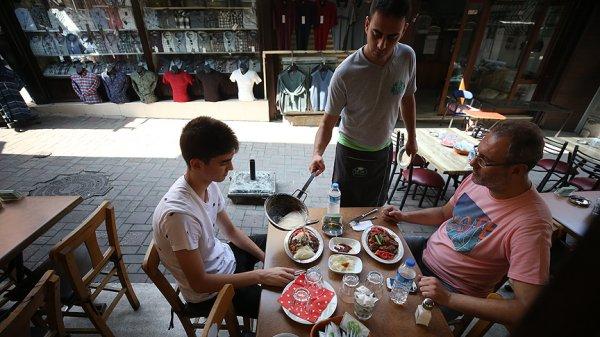 Bursa'nın meşhur lezzet durağı: Tarihi Kayhan Çarşısı