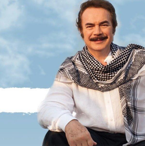 Orhan Gencebay'ın oğlu Gökhan'ın Trump'lı tişörtü