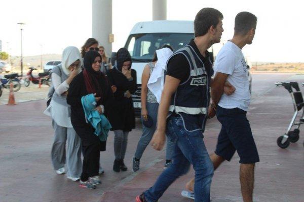 Midilli Adası'na kaçmak isteyen 4 FETÖ'cü tutuklandı