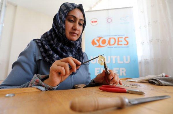 Vanlı kadınlar Savat'ı yaşatıyor