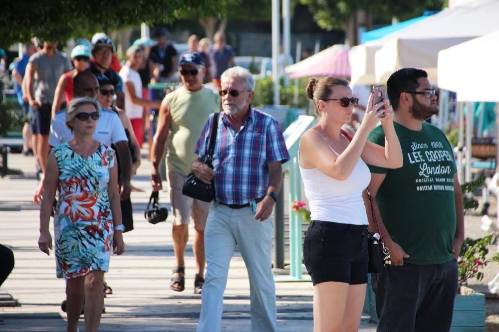 3 bin turist Bodrum'da