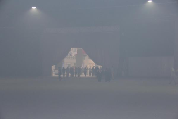 Kebap dumanı nedeniyle Mehmet Erdem konseri iptal edildi