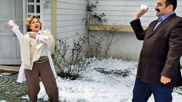 Nazlı Ilıcak Zekeriya Öz ile kartopu fotoğrafını anlattı