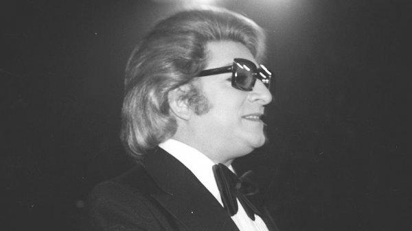 Zeki Müren vefatının 22'nci yılında anılıyor