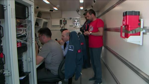 Bakan Soylu Bayraktar SİHA'yı yönetti