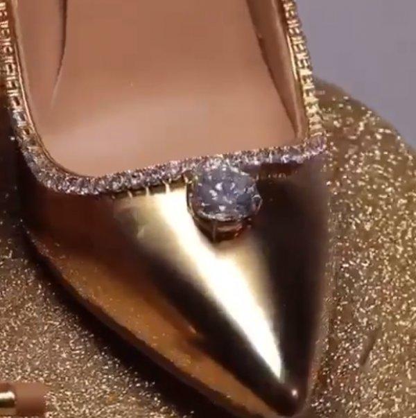 Dünyanın en pahalı ayakkabısı 17 milyon dolar