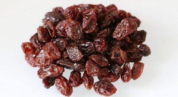 Sağlıklı dişler için meyve ve kuruyemiş tüketin