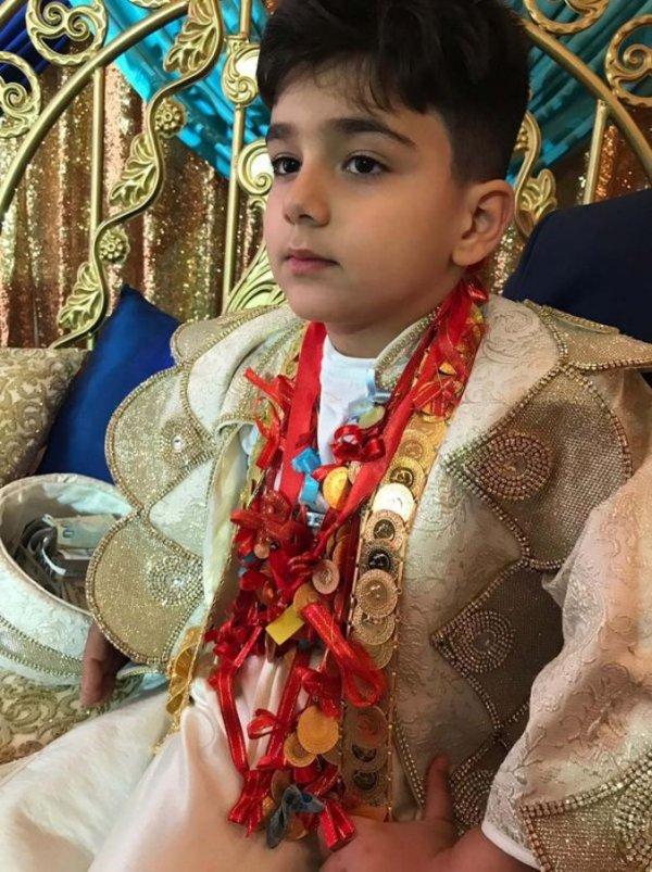 Şanlıurfa'da sünnet düğününde 643 bin lira takıldı