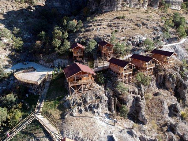 Kaya evlerinde 3 bin 200 yıl öncesine yolculuk