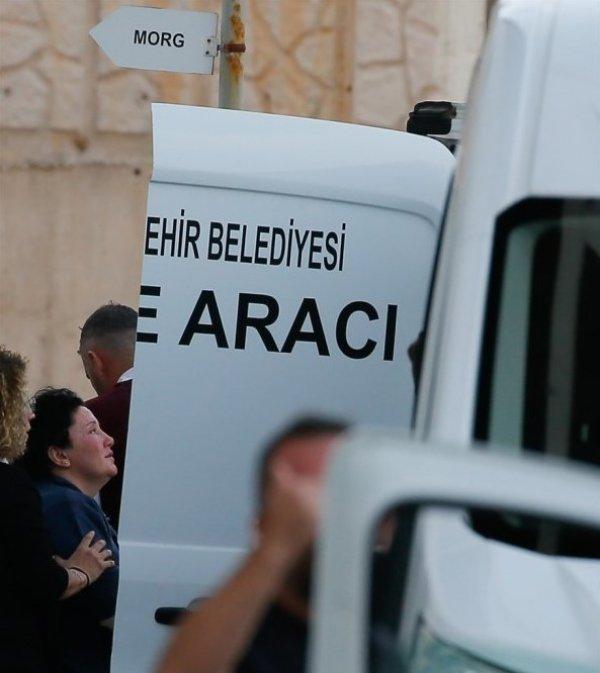 Boğulmaktan 28 saat yüzerek kurtulan mülteci