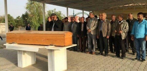 Malatya'da PKK'lı teröristin cenazesini HDP kaldırdı