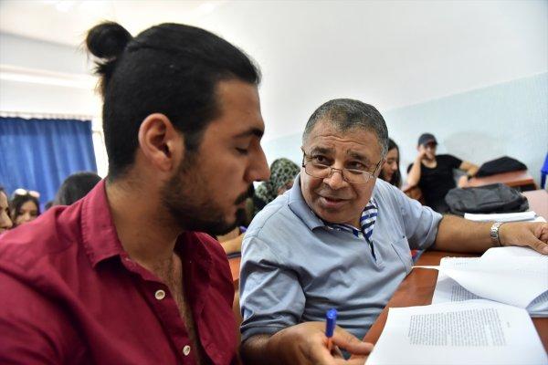 Hem öğretmen hem öğrenci