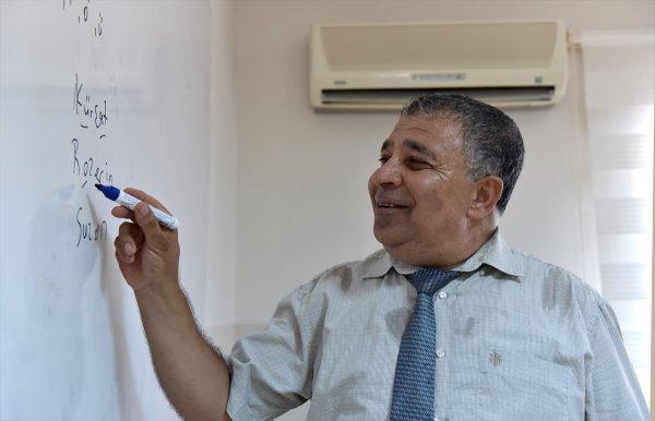 Hem öğretmen hem öğrenci