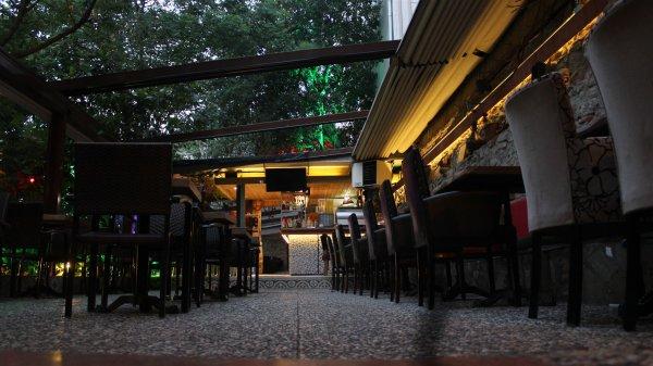 Taksim’de kolay kolay bulamayacağın gizli kafeler