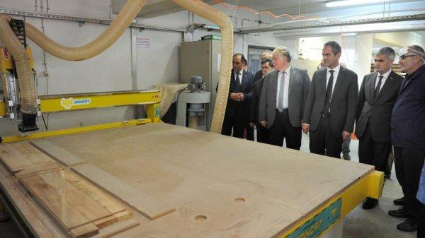 MEB'den mesleki eğitim kurumlarında ahşap oyuncak üretimi