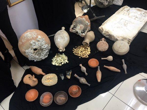 12 ilde tarihi eser operasyonu: 14 bin parça ele geçirildi