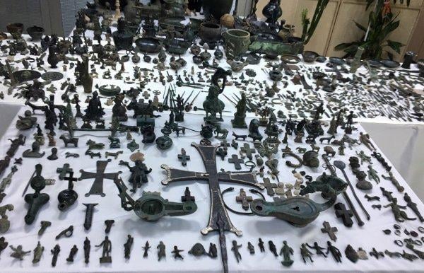 12 ilde tarihi eser operasyonu: 14 bin parça ele geçirildi