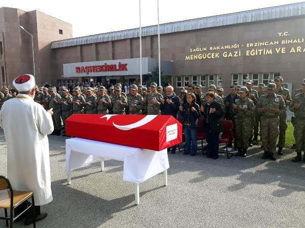 Kalp krizi geçiren bedelli asker hayatını kaybetti