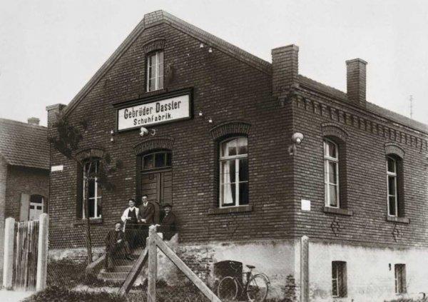 İki düşman kardeşin kavgası: Puma ve Adidas