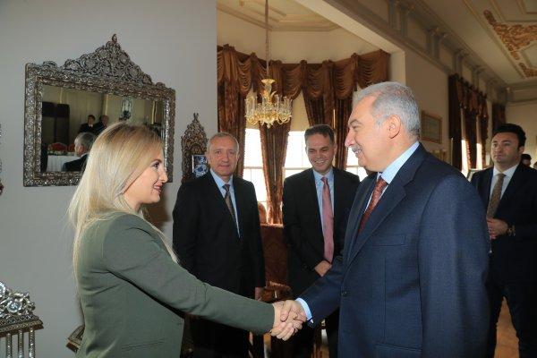 İBB Başkanı Uysal: Daha iyi kültürel alışveriş için çalışıyoruz