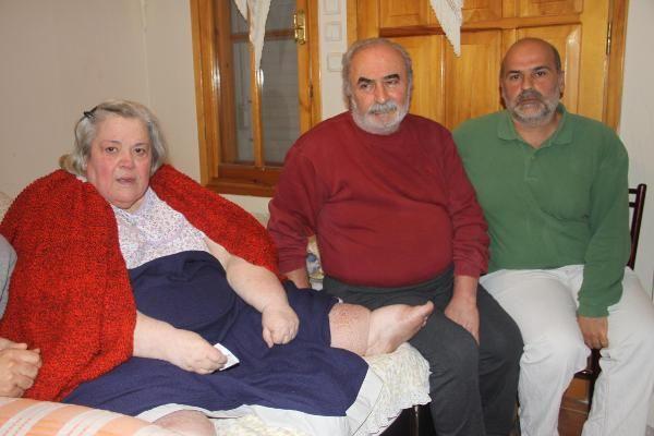 15 yıldır kilosu yüzünden evden çıkamıyor