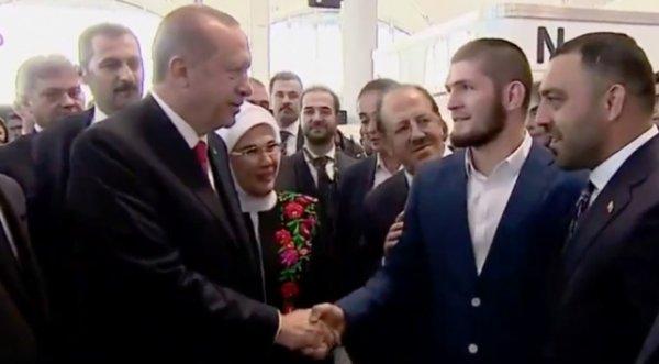 Khabib Nurmagomedov havalimanı açılışında