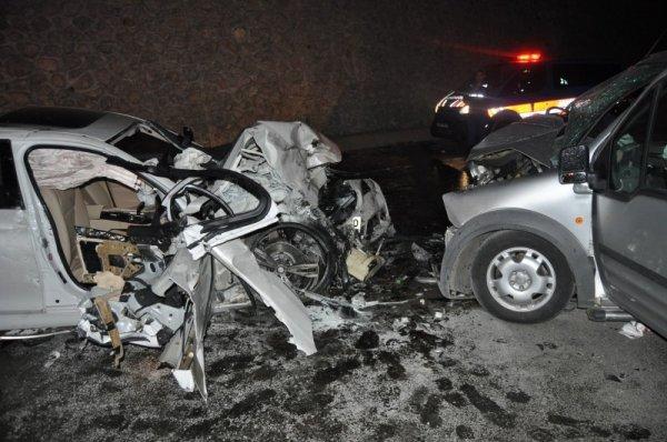 Bartın'da trafik kazası: 2 ölü 5 yaralı