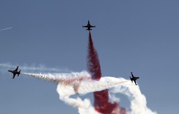 İstanbul Havalimanı açılışına Türk Yıldızları damgası