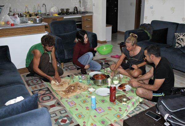 Brüksel'den Van'a bisikletle geldiler