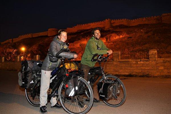 Brüksel'den Van'a bisikletle geldiler