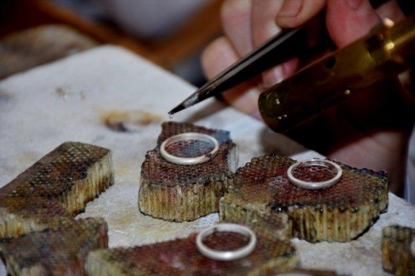 Padişahlarının eşyaları aksesuarlara uyarlandı