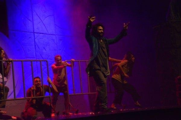 Notre Dame'ın Kamburu müzikali sahnelendi