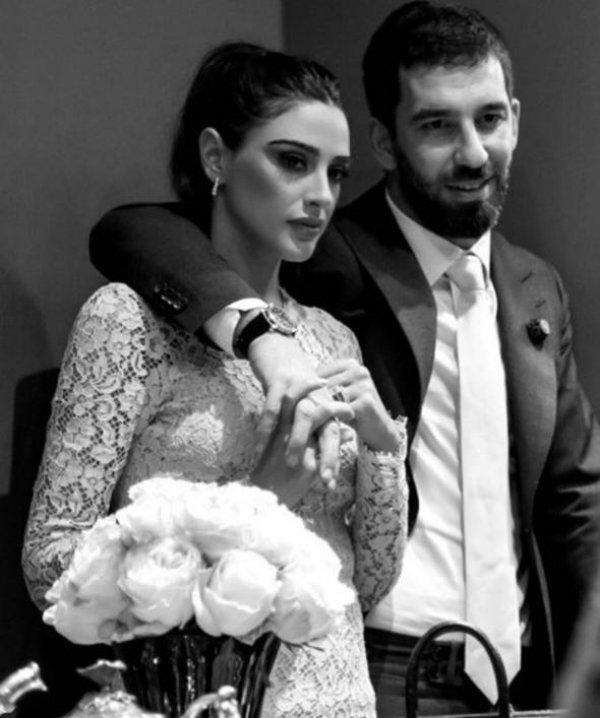 Arda Turan eşine zırhlı araç aldı