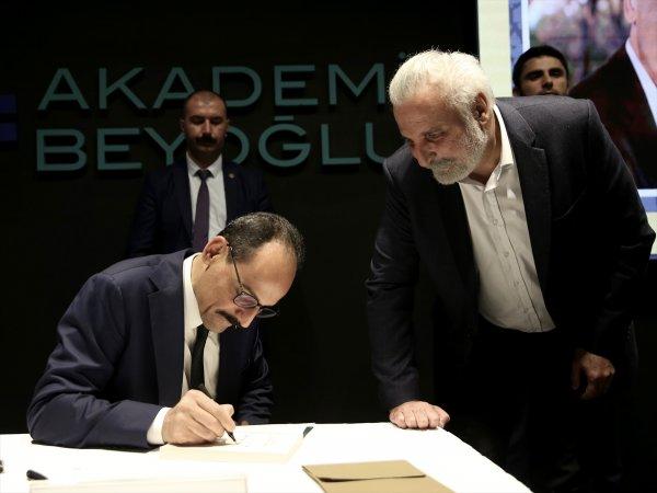 İbrahim Kalın'dan yeni kitap: Barbar, Modern, Medeni