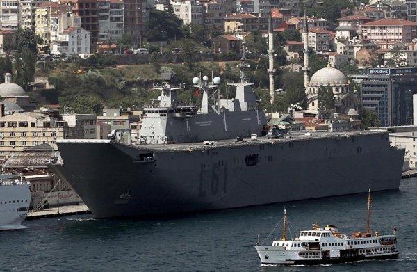 Türkiye'nin ilk amfibik hücum gemisinin gövdesi tamamlandı