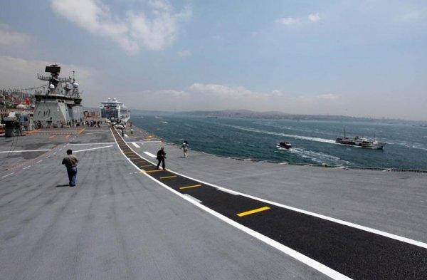 Türkiye'nin ilk amfibik hücum gemisinin gövdesi tamamlandı