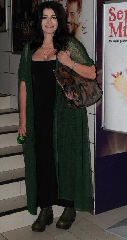 Deniz Çakır'a aşk yaradı