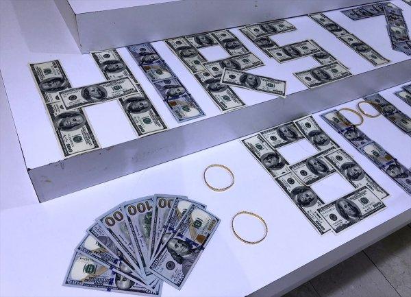 Mahsun Kırmızıgül'ün annesini soydular