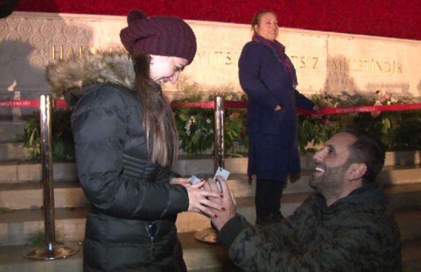 Anıtkabir'de evlilik teklifi