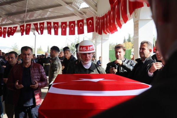 Silah arkadaşları şehide görüntülü konuşmayla veda etti