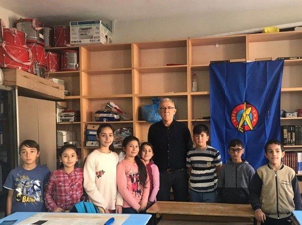 Model uçak kursu açıldı